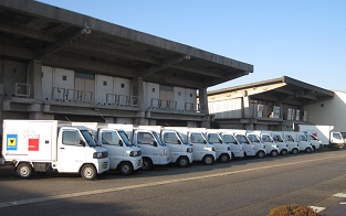 グランマルシェ・タケダ株式会社冷凍冷蔵配送車